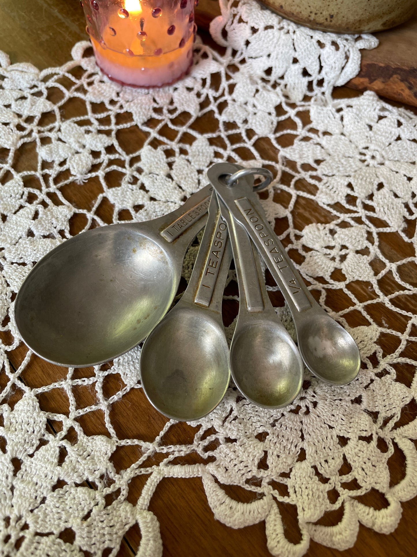 Vintage US Standard Aluminum Measuring 4 Pc Set Spoons Farmhouse Kitchen DecorVintage US Standard Aluminum Measuring 4 Pc Set Spoons Farmhouse Kitchen Decor