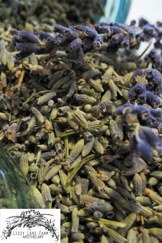 A close-up shot of organic lavender buds, highlighting the rich, smoky purple color and intricate details of each delicate flower. The vibrant buds showcase the natural beauty and texture of premium crafting lavender, perfect for creating aromatic sachets, herbal oils, and other DIY projects.