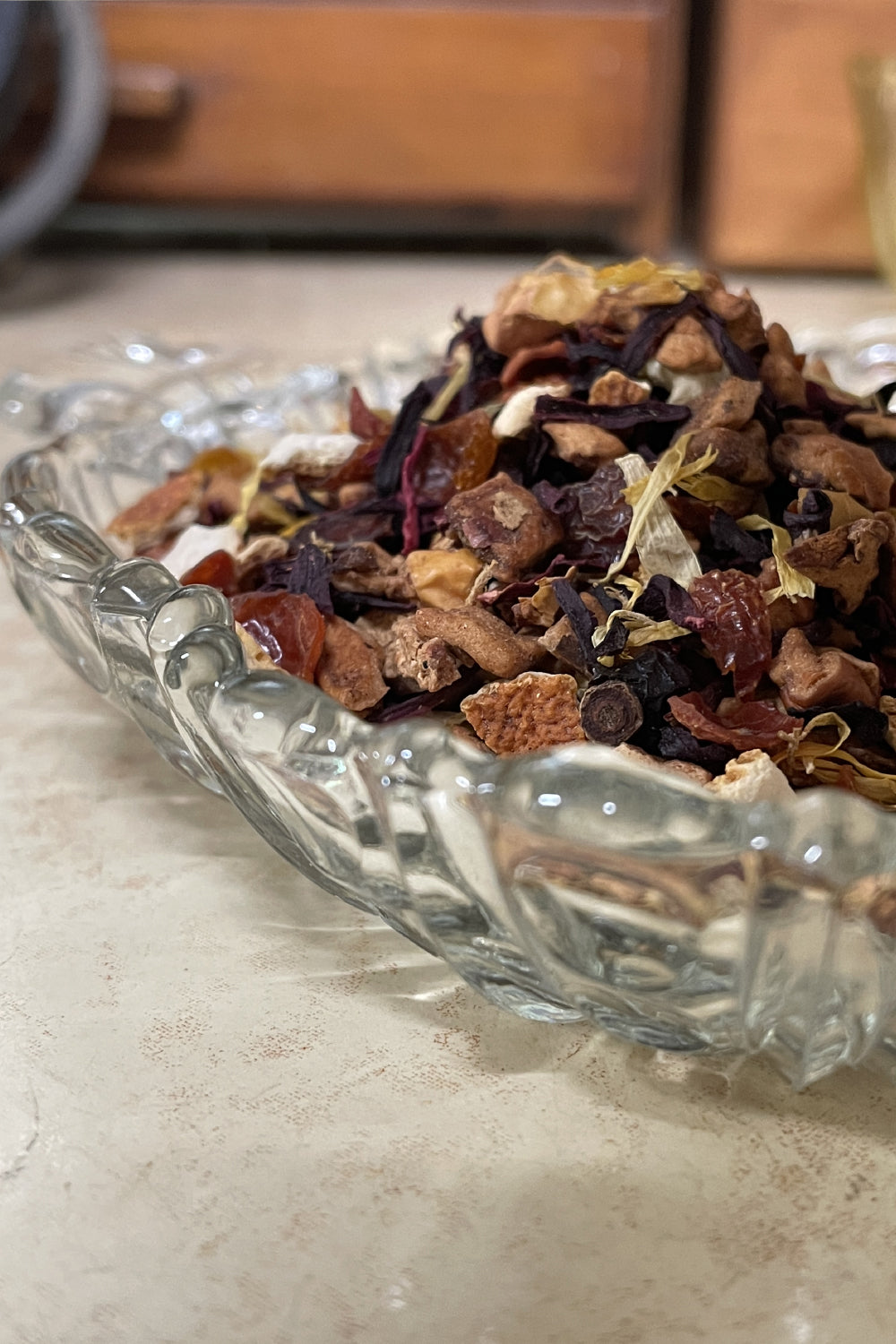 Beaver Brook Cascades Fruit Tea freshly blended and sitting in a cut glass tray, ready to package