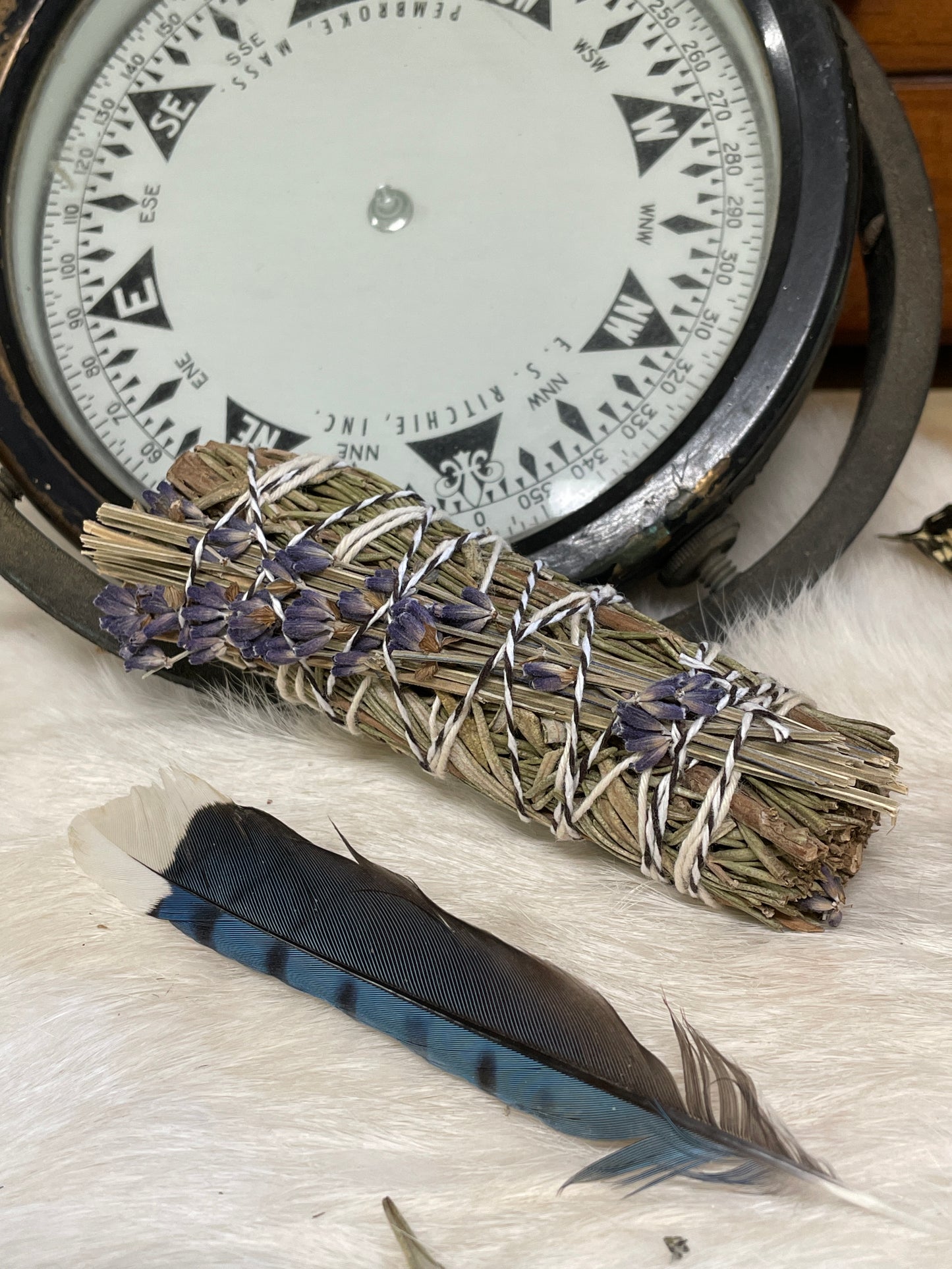 Rosemary and Lavender Smudge Sticks- Rosemary Bundle Lavender | For clearing people, objects and spaces