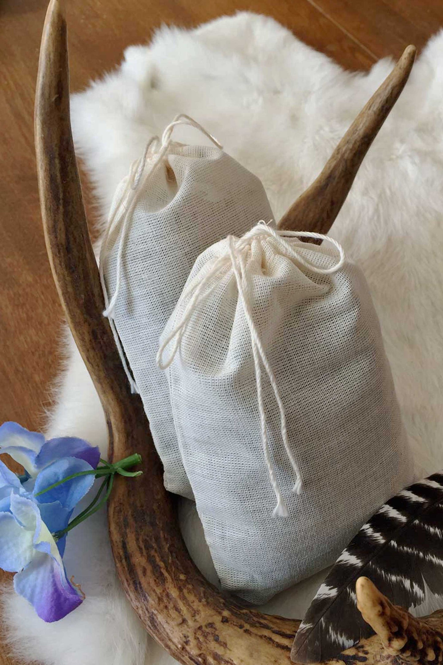 Lavender Stillroom Sachet – Organic Lavender Drawer & Linen Freshener | Reusable Muslin Bag