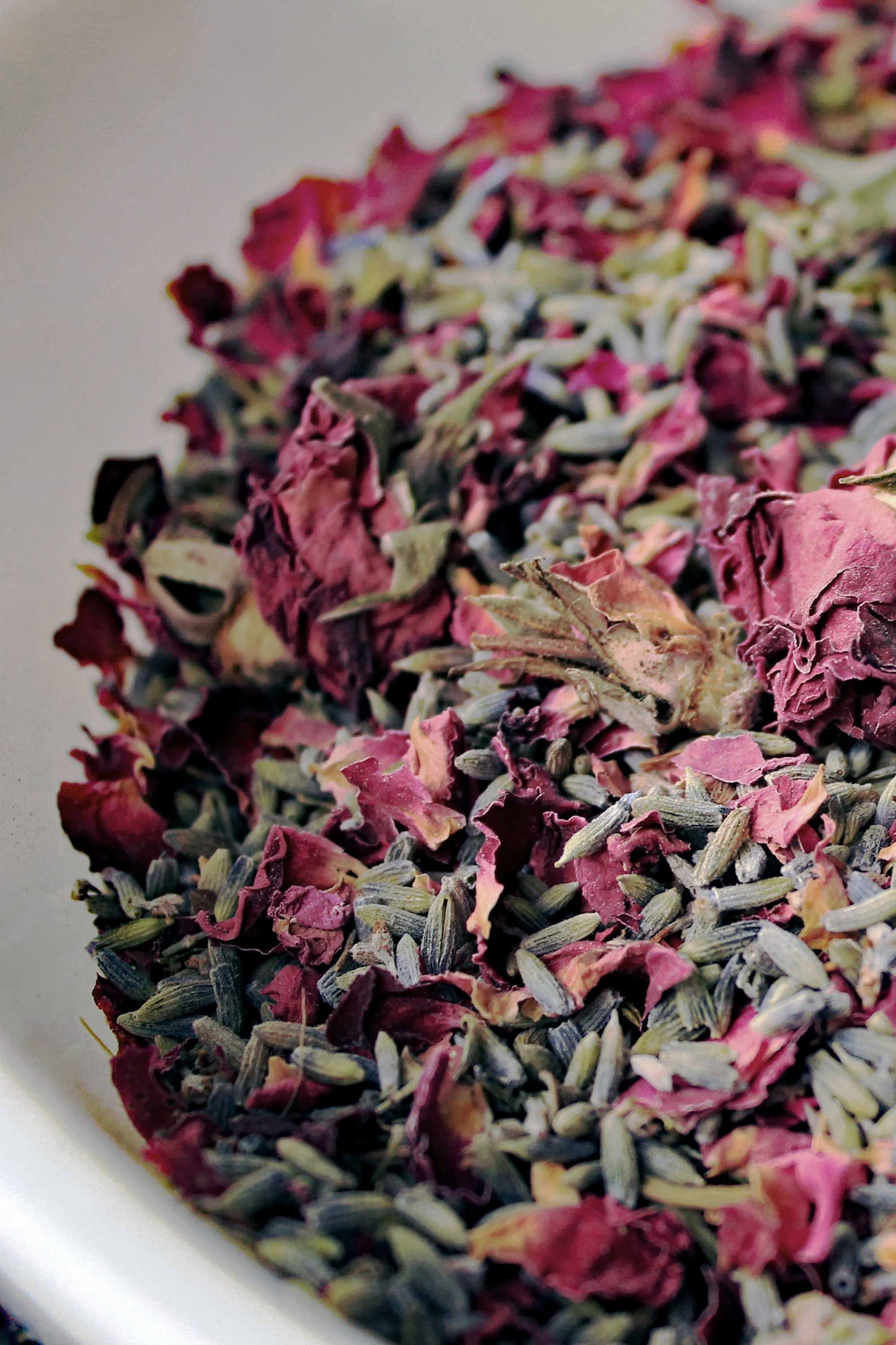 Field No. 301 — Red Rose & Lavender Potpourri | 8 oz Bulk Floral Blend with Organic Rose Petals & Lavender Buds