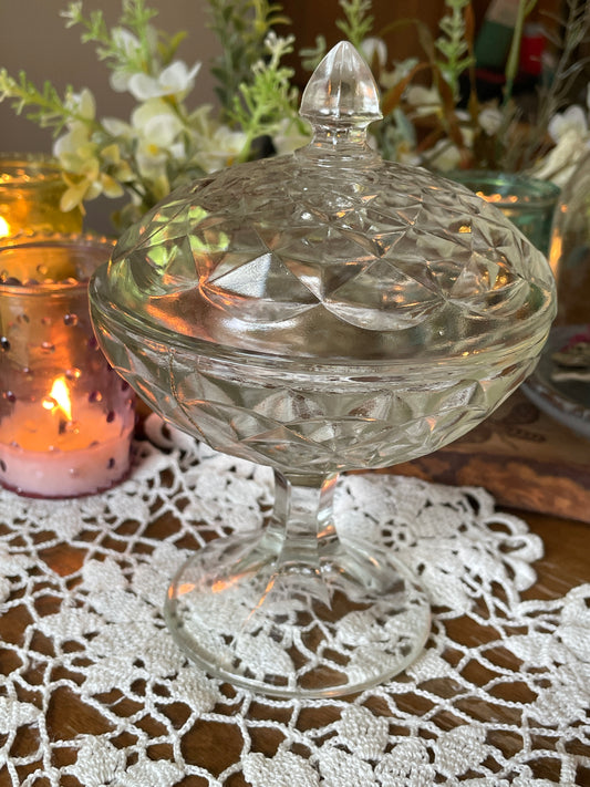 Detailed shot of powder dish’s pedestal base and diamond texture – a unique 1940s vanity piece from Berlin, New Hampshire.
