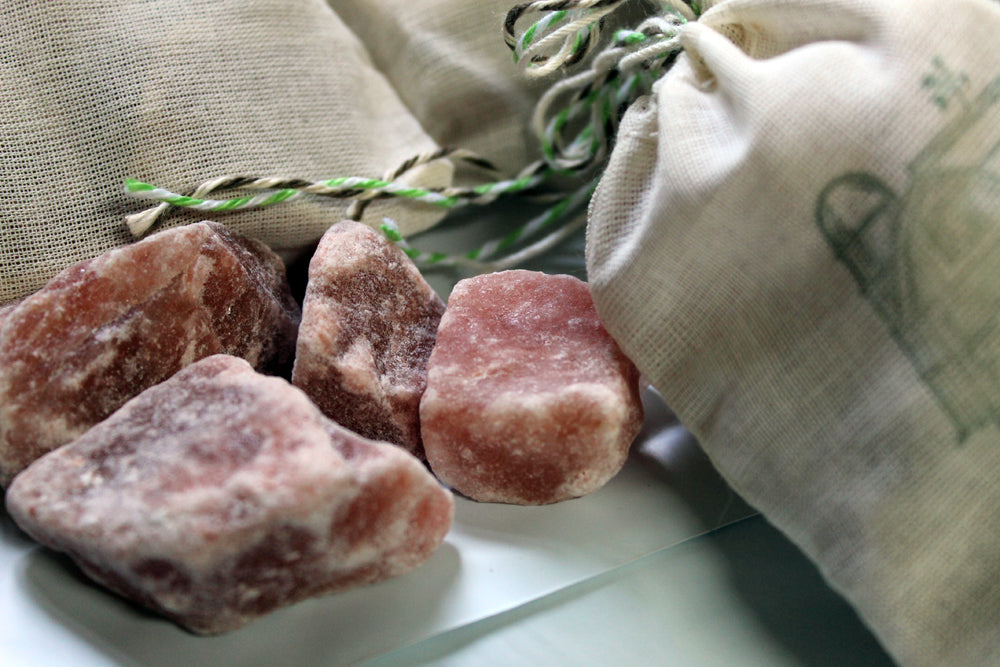 Himalayan Salt -Salt Chunks in muslin bag - Lizzy Lane Farm Apothecary