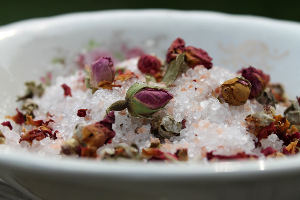 Rose Geranium Pink Himalayan Bath Salts- herbal tub tea - Lizzy Lane Farm Apothecary