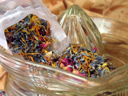 Cutting Garden • Organic Herbal Potpourri - Lizzy Lane Farm Apothecary