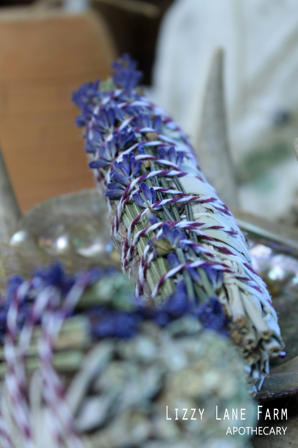 White Sage and Lavender Smudge Sticks- Sage Bundle Lavender | For clearing people, objects and spaces